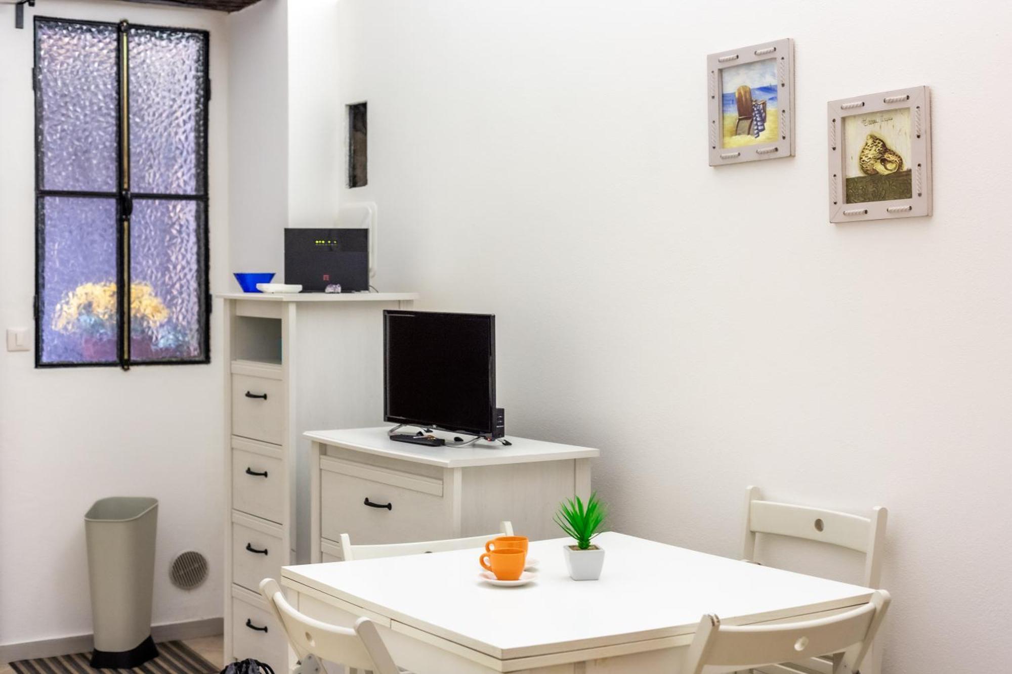 216B - Monolocale Lapigna Sanremo, Centro Storico Daire Dış mekan fotoğraf