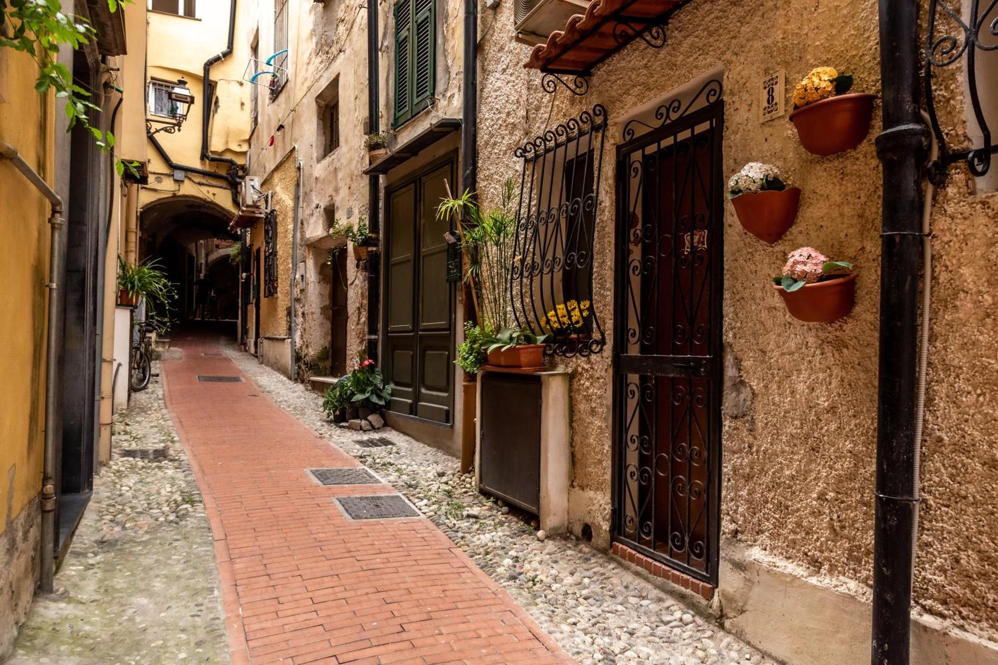 216B - Monolocale Lapigna Sanremo, Centro Storico Daire Dış mekan fotoğraf